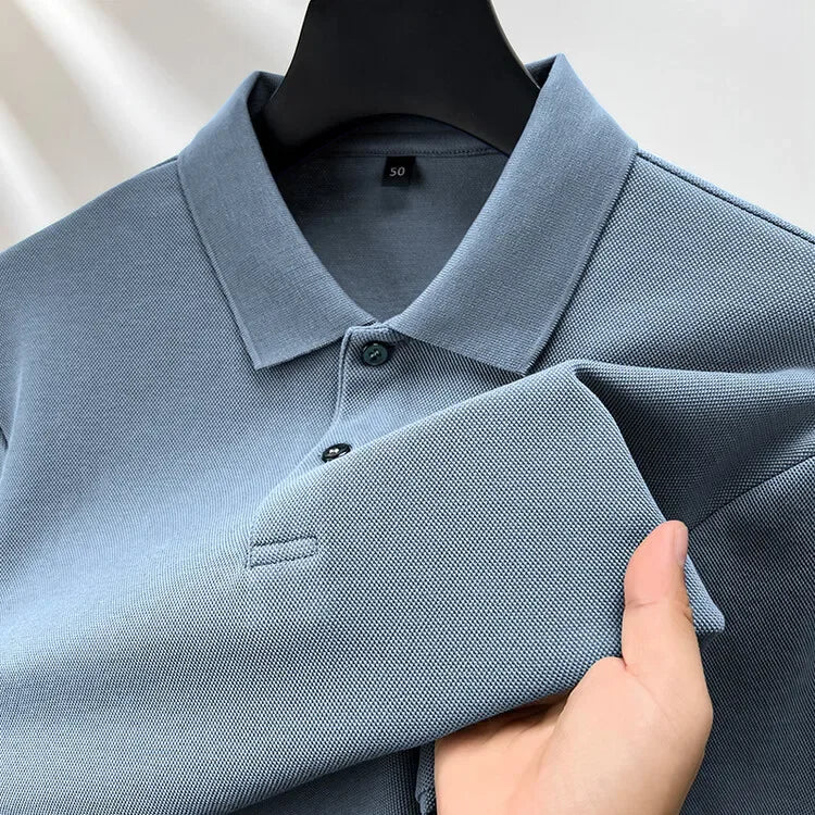 Polo homme à manches longues en coton de haute qualité – élégance sobre et confort irréprochable. 